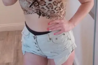 iM IN MISHUAWAKA INDIANA FOR A... - Image 4