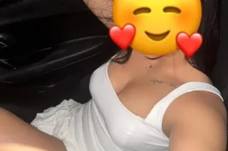 Hey papi Available new girl ❤📲... - Image 2