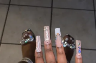 😚ASK ME ABOUT MY SPECIALS 😩💄 S... - Image 1