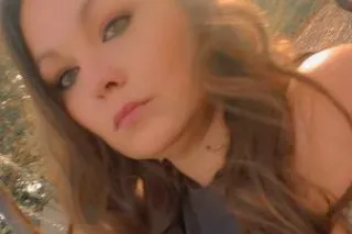 Tattooed queen looking for goo... - Image 4